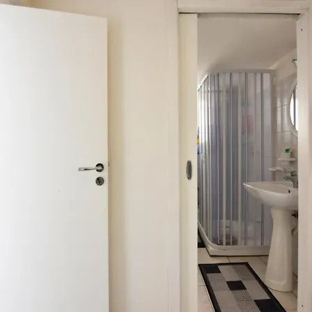 Sotto Il Monastero Apartment *