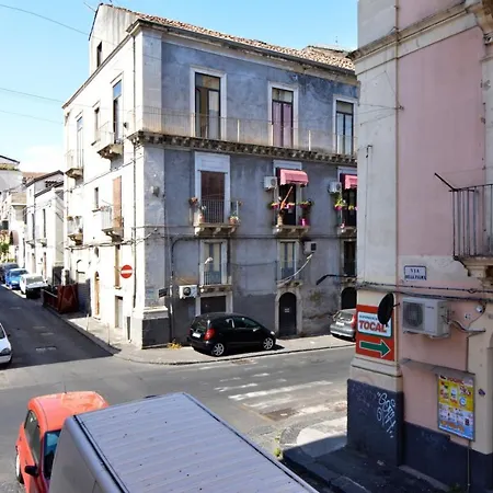 Sotto Il Monastero Apartment Catania